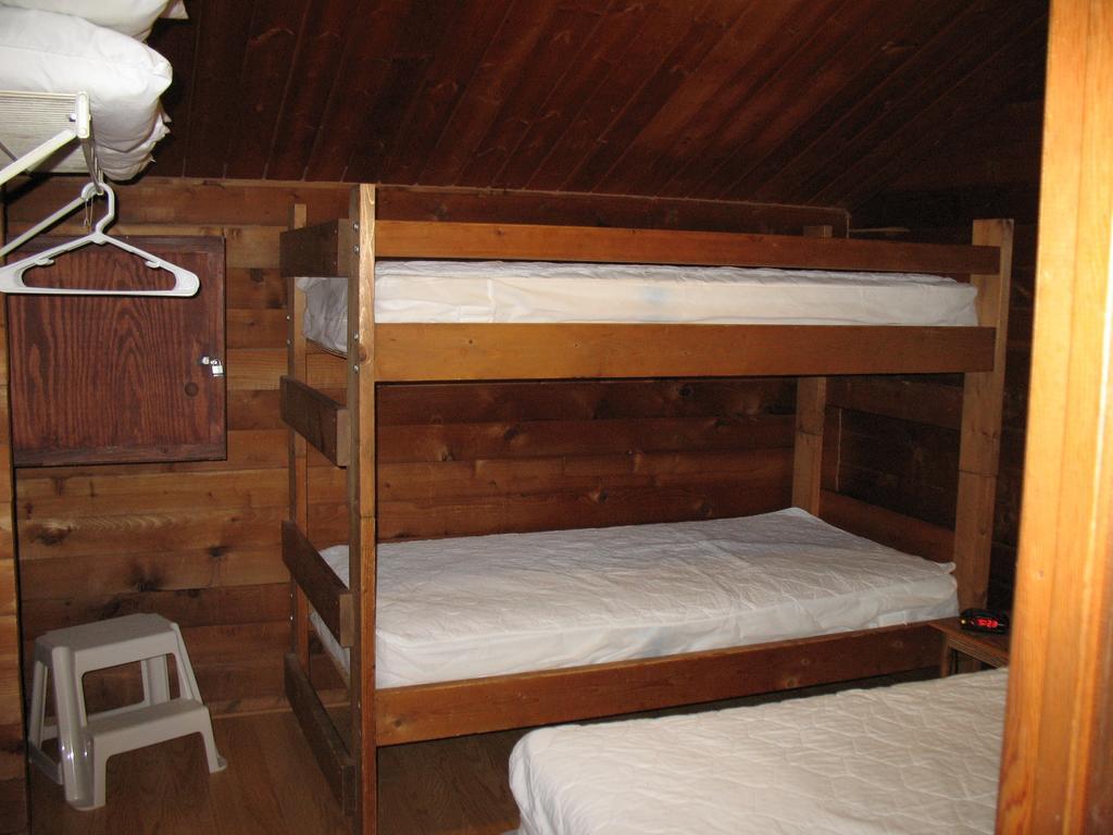 Forest Lake Camping Resort Lakefront Cabin 8 Advance Εξωτερικό φωτογραφία